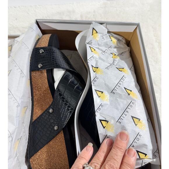 Volatiile Riverside Black Sandle wedge Size 11 New in Box - Picture 6 of 7